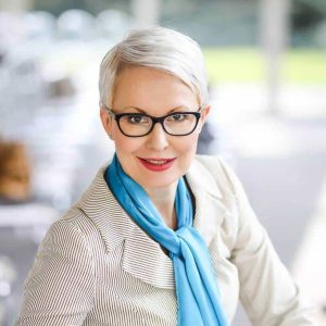 Zdjęcie przedstawia Joannę Malinowską-Parzydło