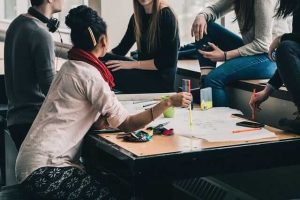 Studenci na rynku pracy||
