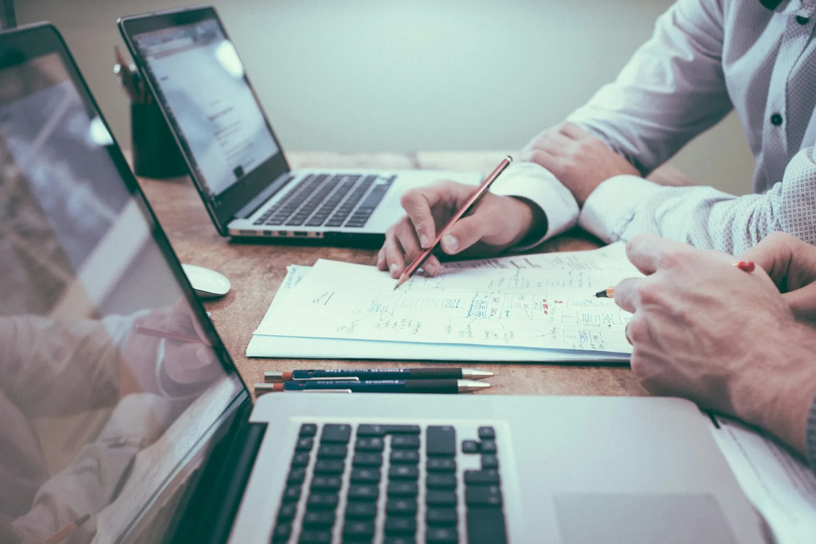 A Verita HR recruiter reviewing a data centre role brief